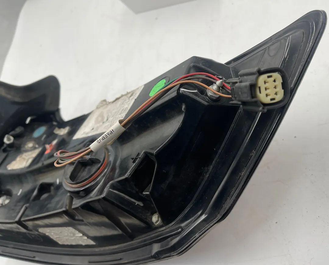 Tail Light (LH) - 2016 Ford Edge