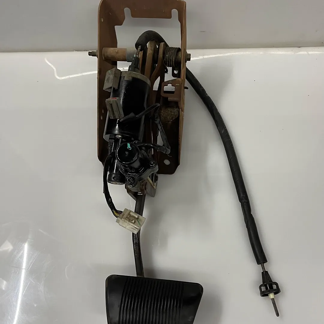 Pedal brake/clutch - 2006 Jeep Grand Cherokee Overland