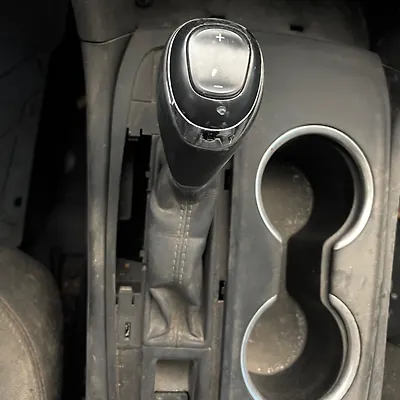 Gear Shift Knob(Automatic) - 2018 Chevrolet Equinox