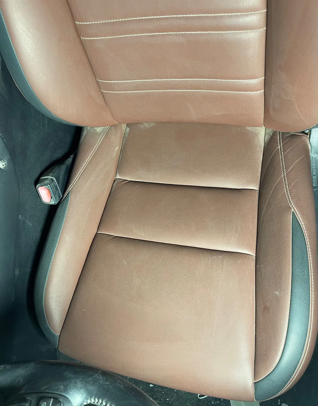 Front Seat (LHS) - 2022 Lexus NX300