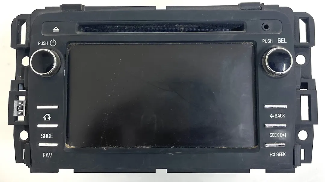 Info-gps-tv screen - 2013 GMC Acadia SLT 1