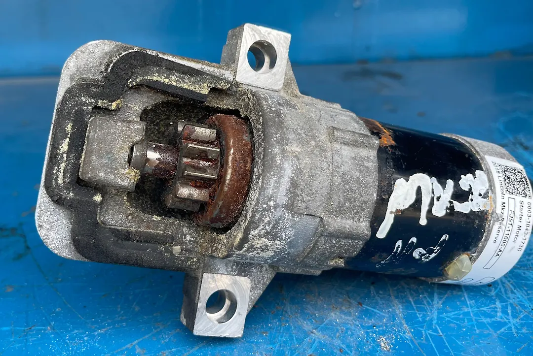 Starter motor - 2018 Lincoln MKZ Reserve