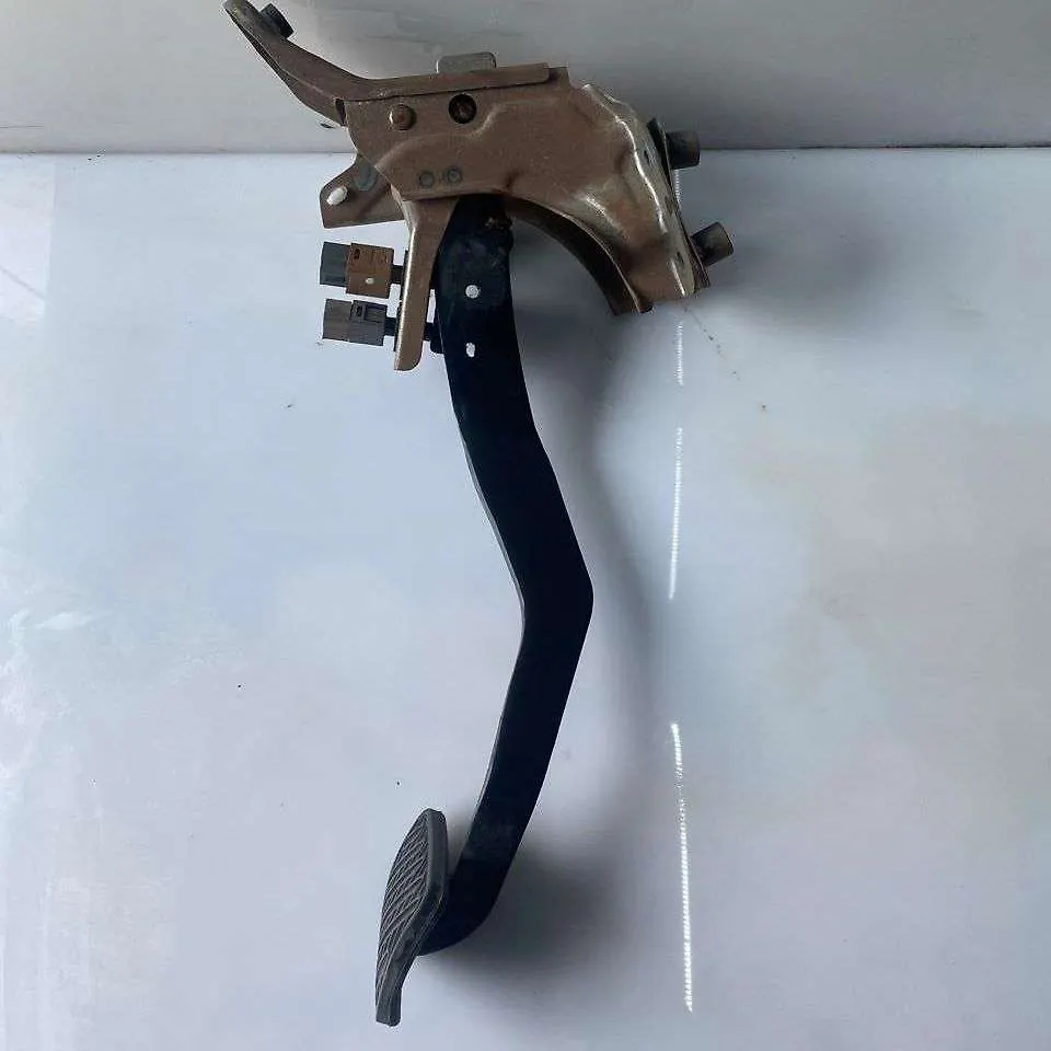Brake Pedal - 2014 Infiniti QX80 SUV