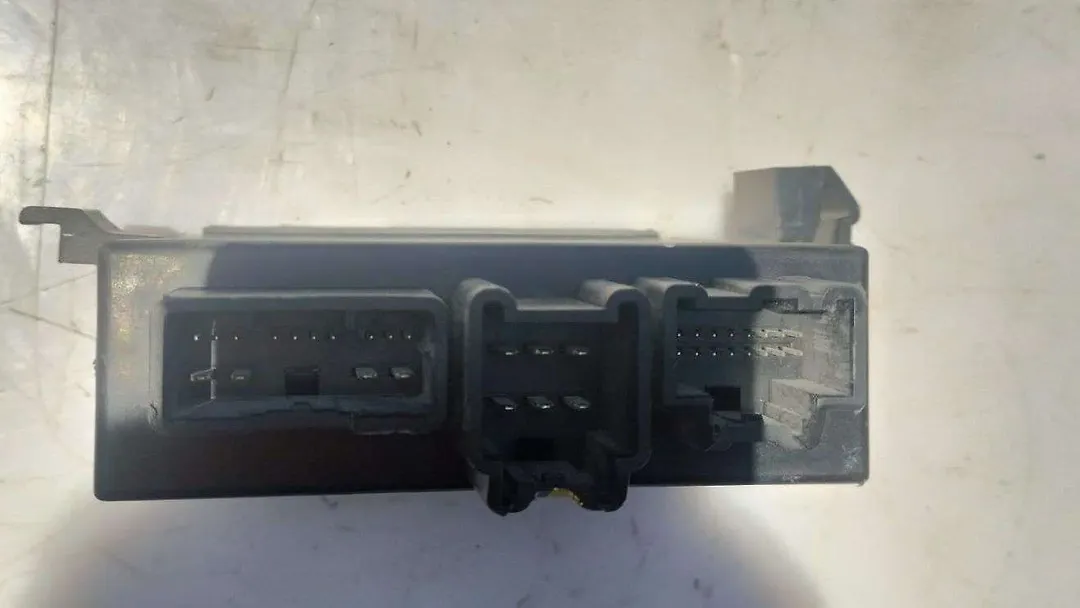 Power liftgate module - 2014 GMC Acadia