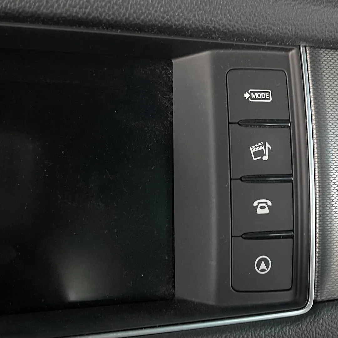 Info-gps-tv screen - 2015 Jaguar XF