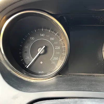 Speedometer - 2019 Jaguar E-Pace
