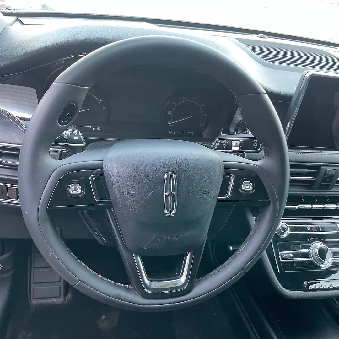 Steering wheel - 2022 Lincoln Corsair