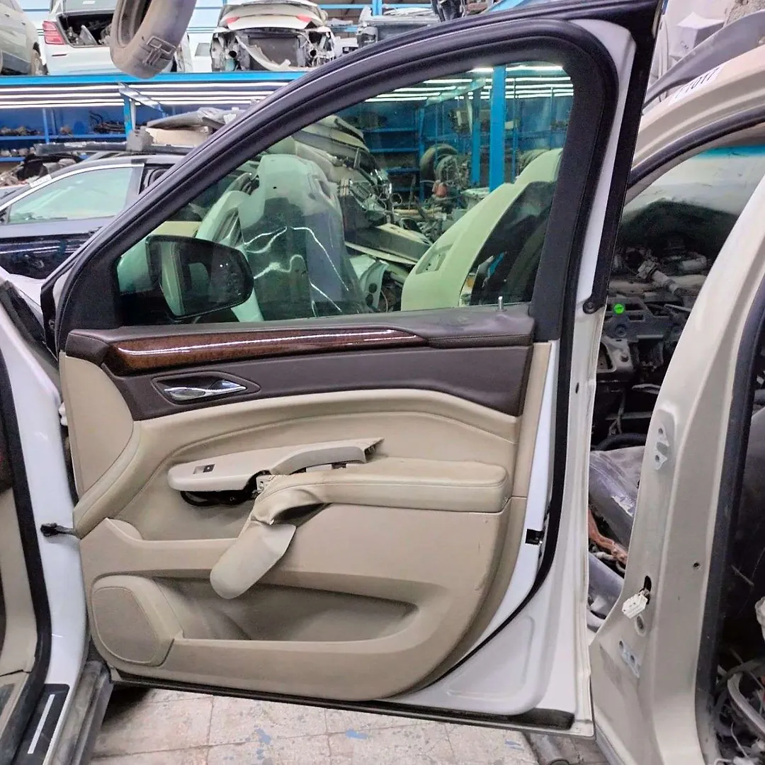 Door (RHF) - 2011 Cadillac SRX
