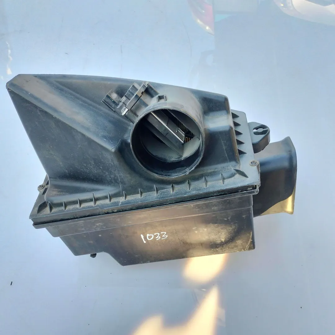 Air cleaner box - 2013 Cadillac ATS