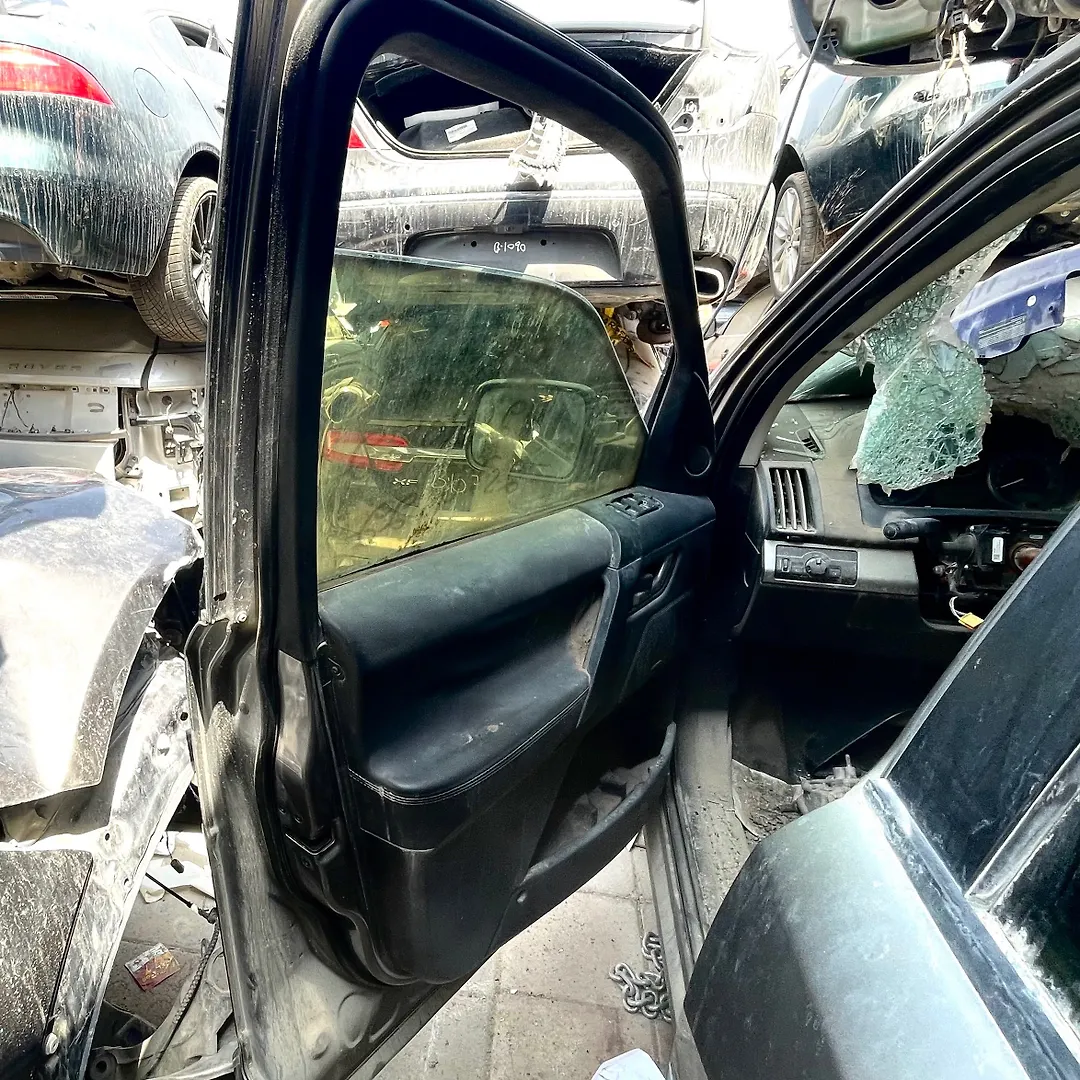 Door (LHF) - 2011 Land Rover LR2