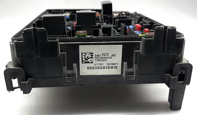 Fuse box - 2017 Chevrolet Tahoe