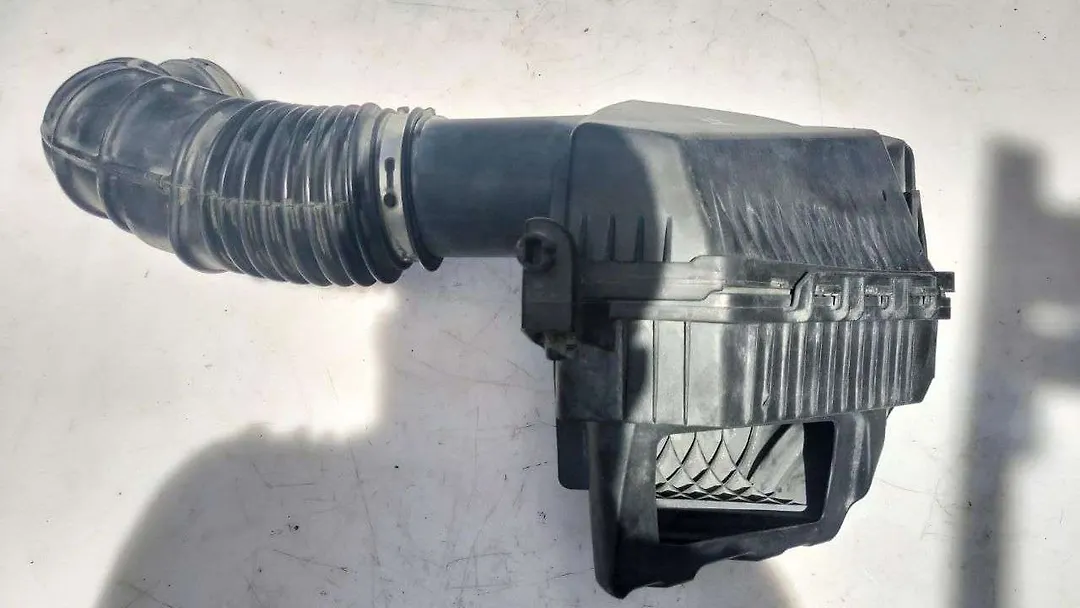 Air cleaner box - 2013 Cadillac CTS