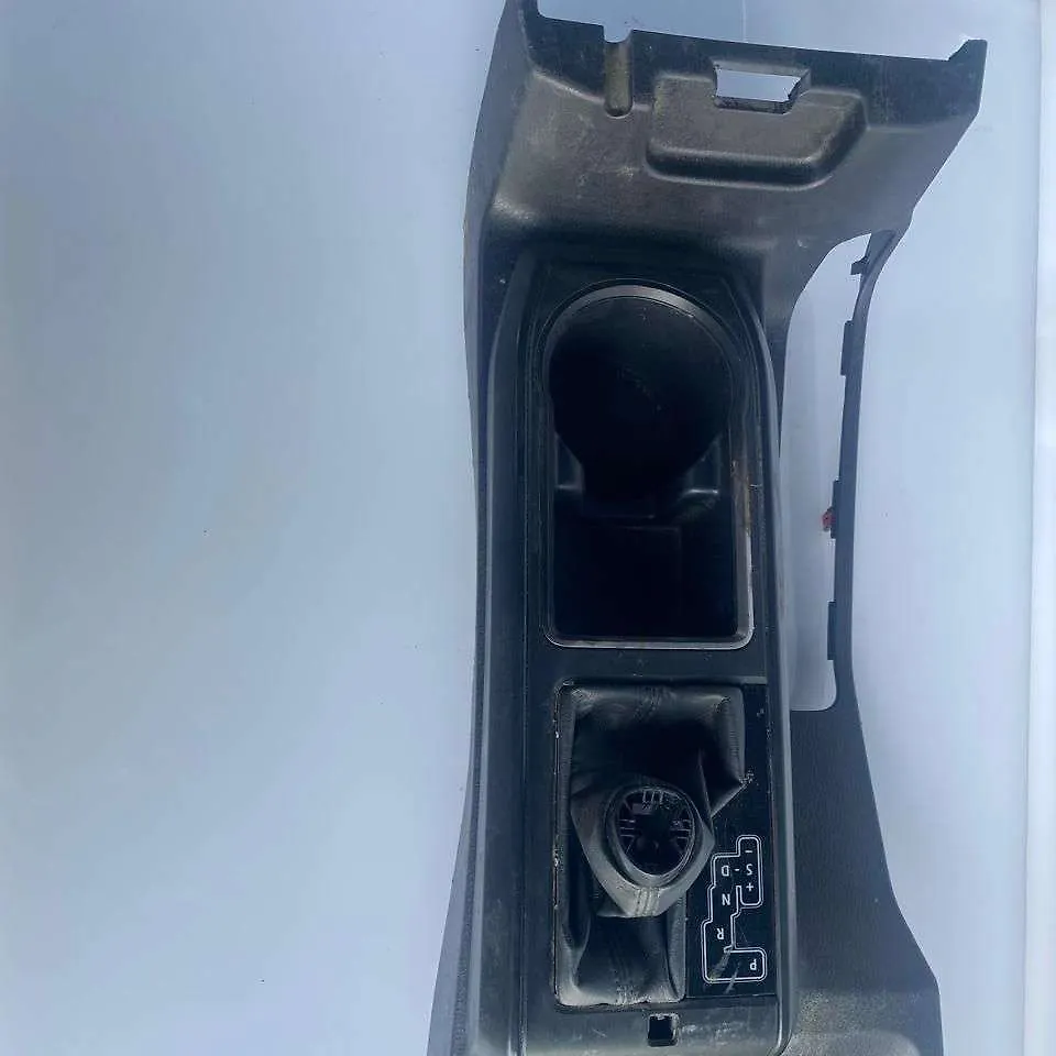 Cup holder center / Center Console Box - 2021 Toyota Tacoma SR5