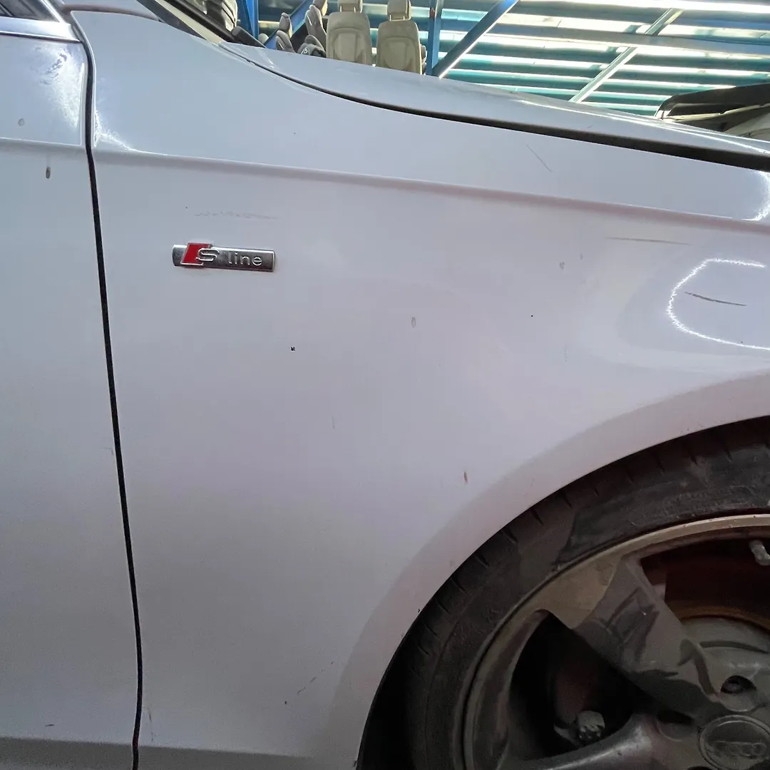Fender (RHF) - 2015 Audi A4 Quattro