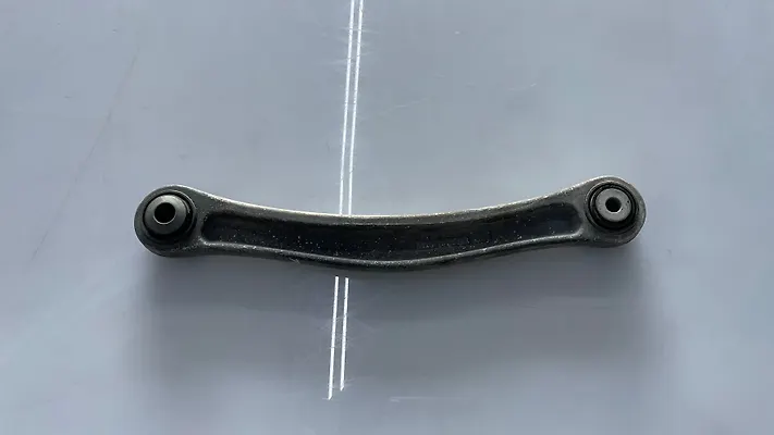 Upper arm (RH) - 2007 Land Rover LR2