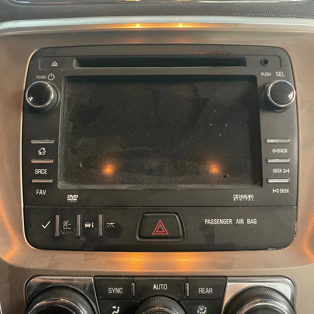 Info-gps-tv screen - 2013 GMC Acadia 