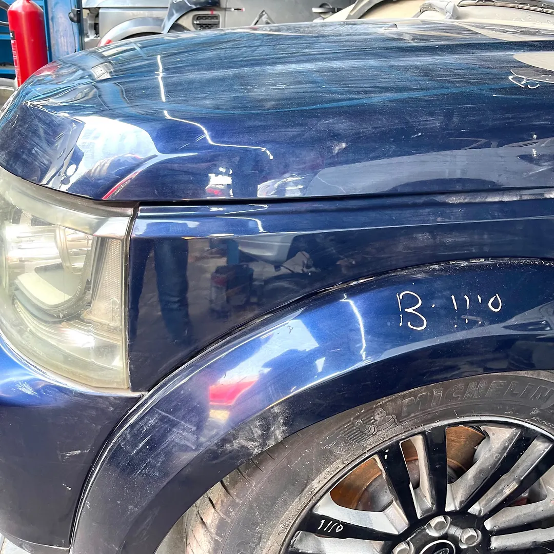 Fender (RHF) - 2014 Land Rover LR4