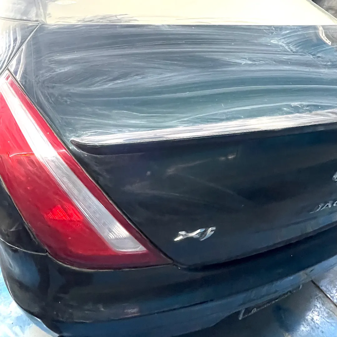 Trunk - 2019 Jaguar XJ