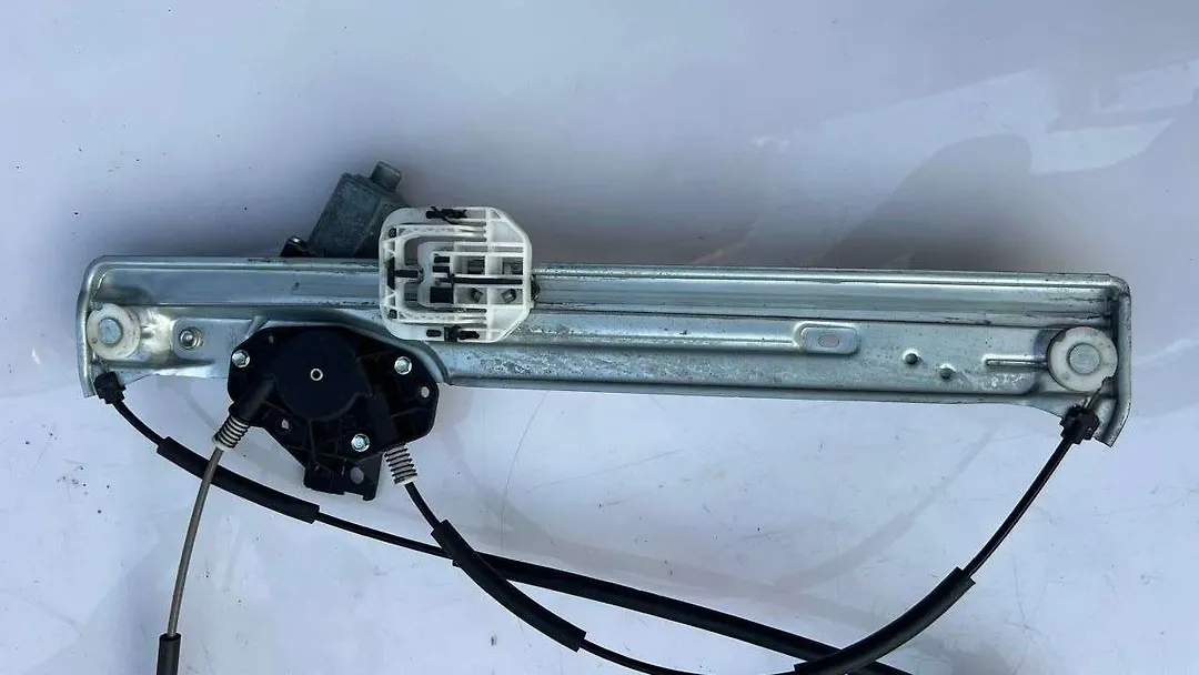 Door Motor (RHF) - 2017 Ford Escape