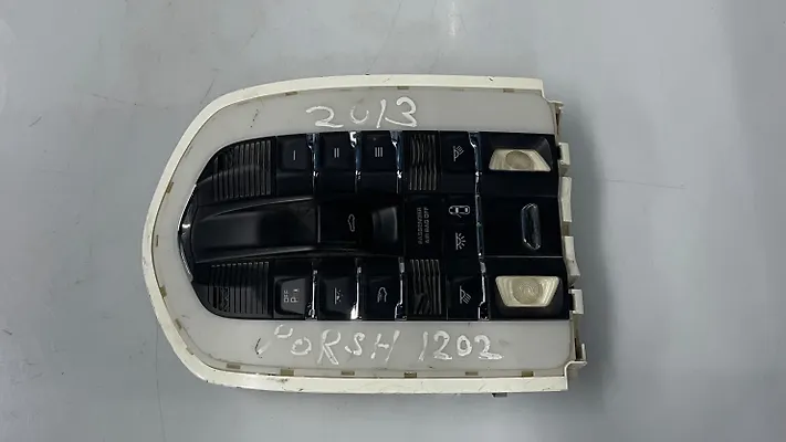 Overhead Console - 2011 Porsche Cayenne