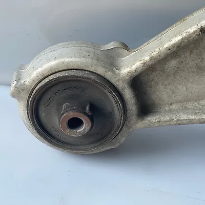 Lower arm (LH) - 2014 Nissan Pathfinder