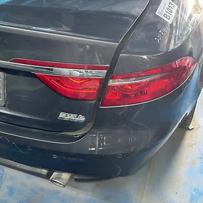 Tail Light (RH) - 2016 Jaguar XF