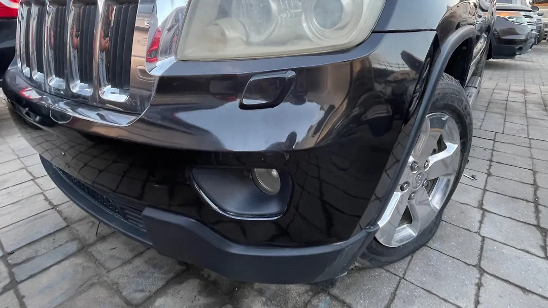 Front Bumper - 2012 Jeep Grand Cherokee Laredo WK