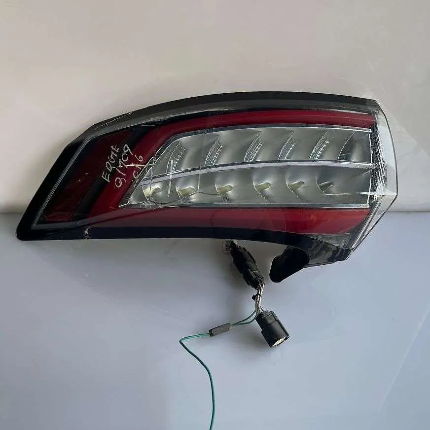 Tail Light (RH) - 2016 Ford Edge SE