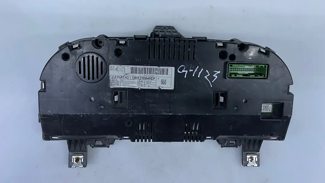 Speedometer - 2014 Land Rover LR2