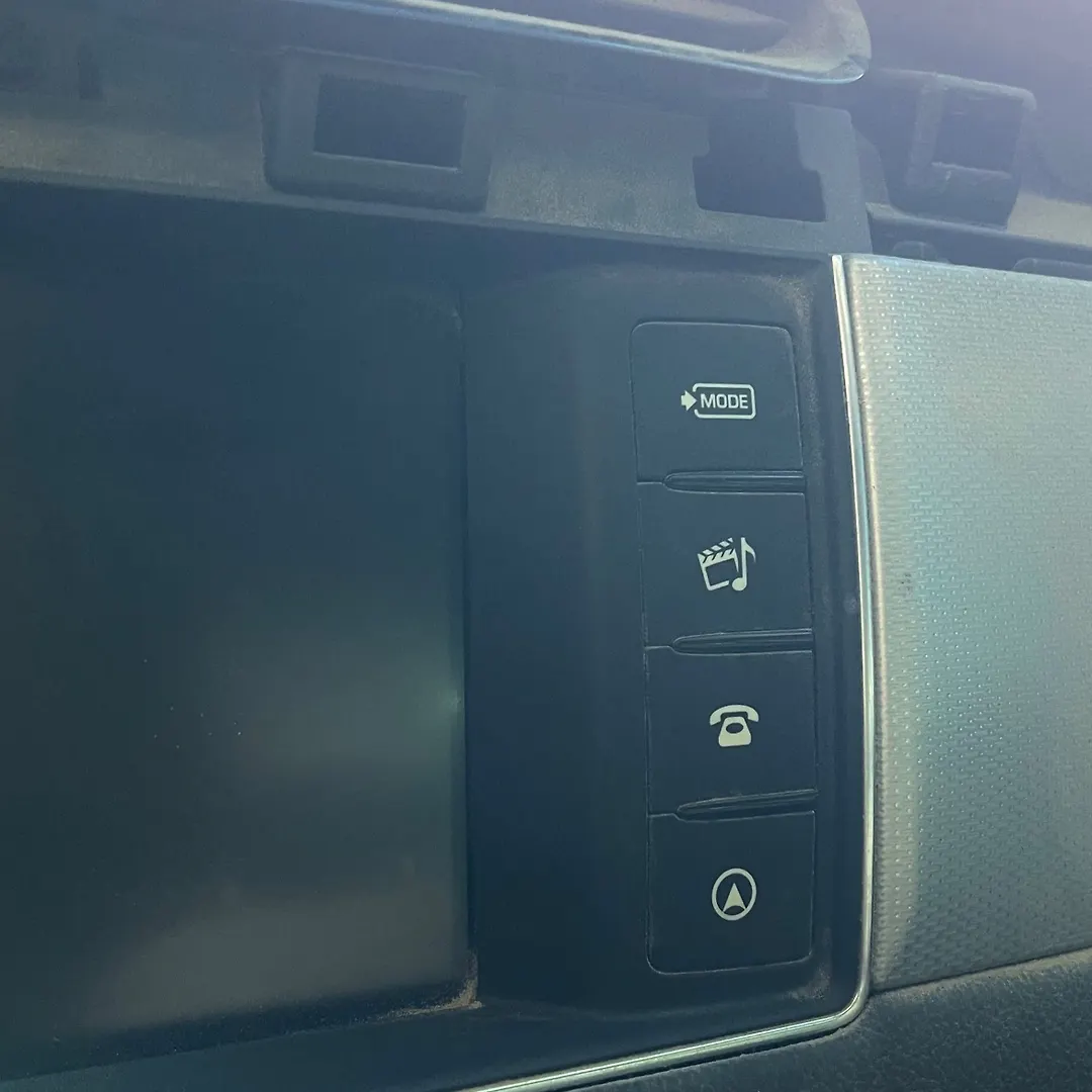 Info-gps-tv screen - 2016 Jaguar XF