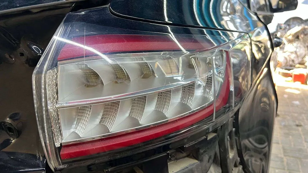 Tail Light (RH) - 2016 Ford Edge