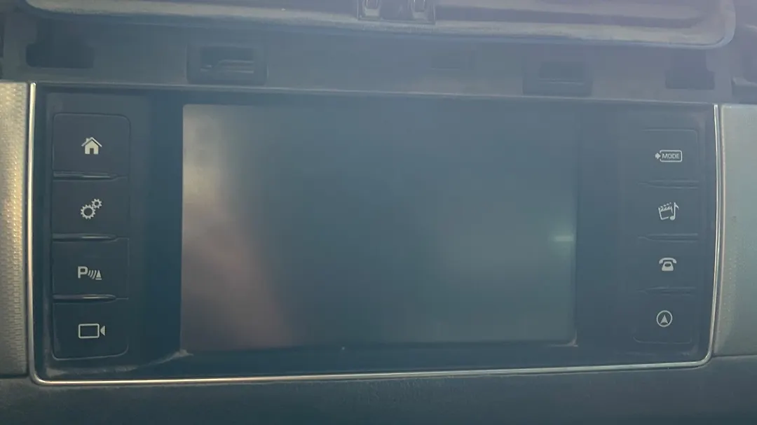 Info-gps-tv screen - 2018 Jaguar F PACE