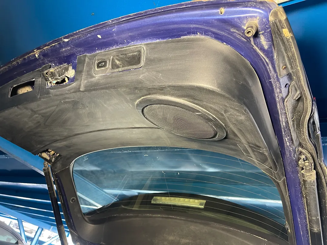 Trunk/hatch/tailgate - 2022 Lexus NX300