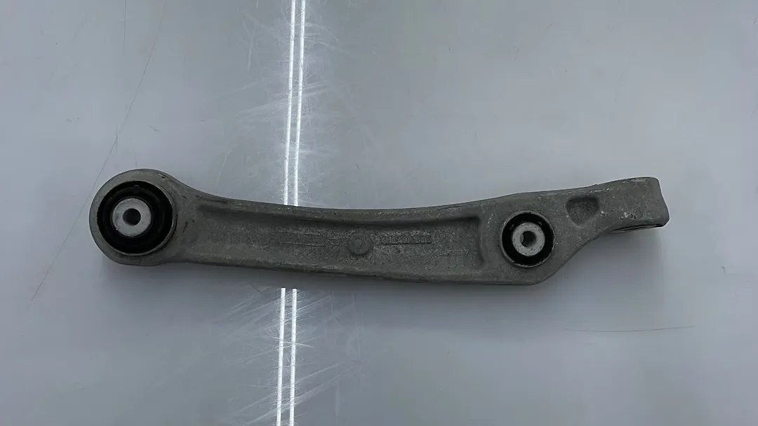 Lower Arm(RHF) - 2020 Audi A7
