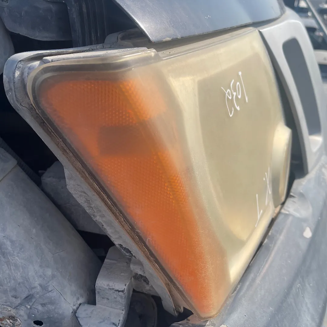 Headlight (RH) - 2008 Nissan Xterra