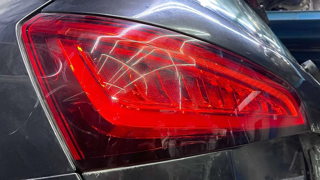 Tail Light (LH) - 2016 Audi Q5