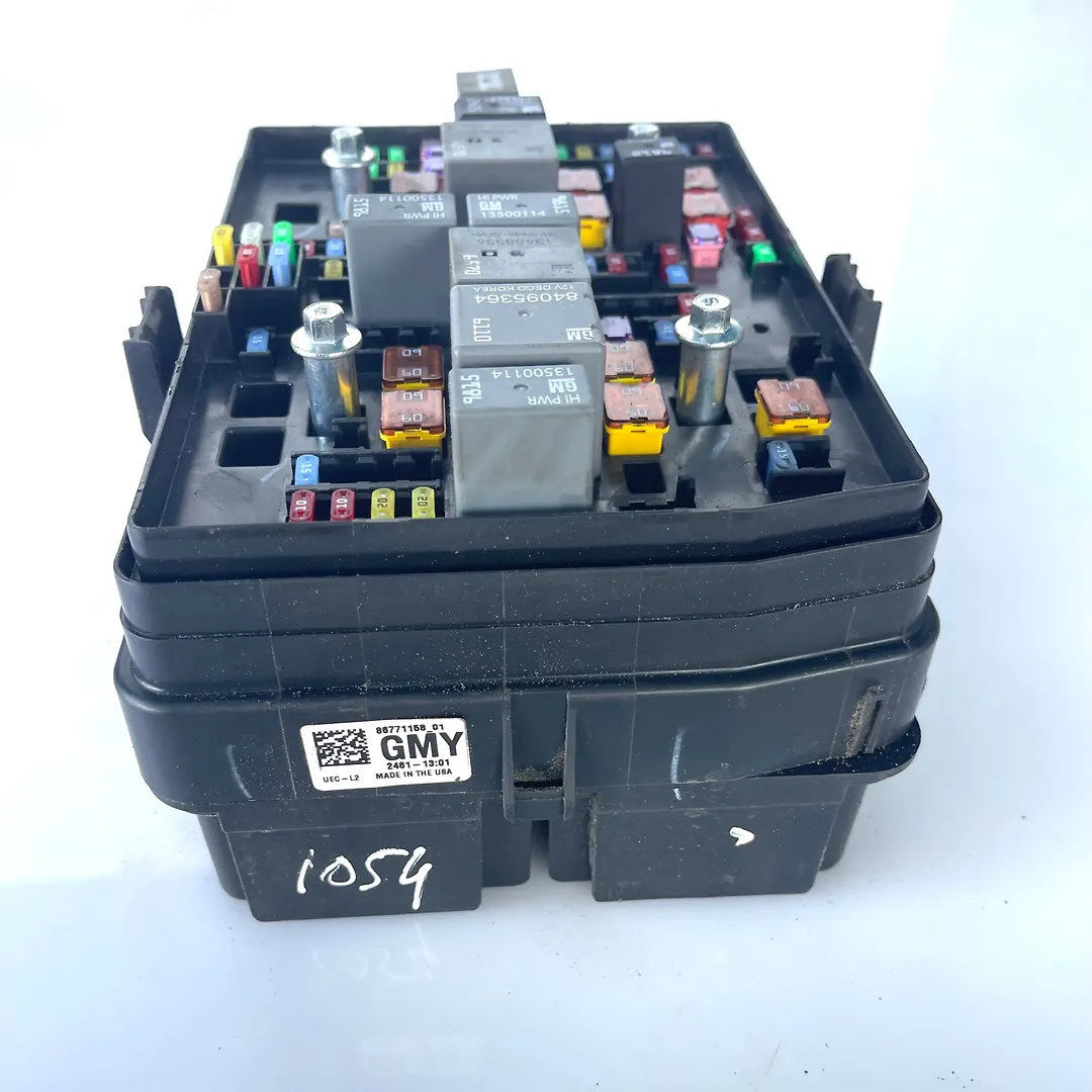 Fuse box - 2022 GMC Sierra Limited 1500