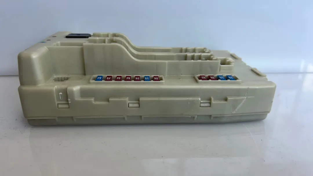 Fuse box - 2015 Infiniti QX50