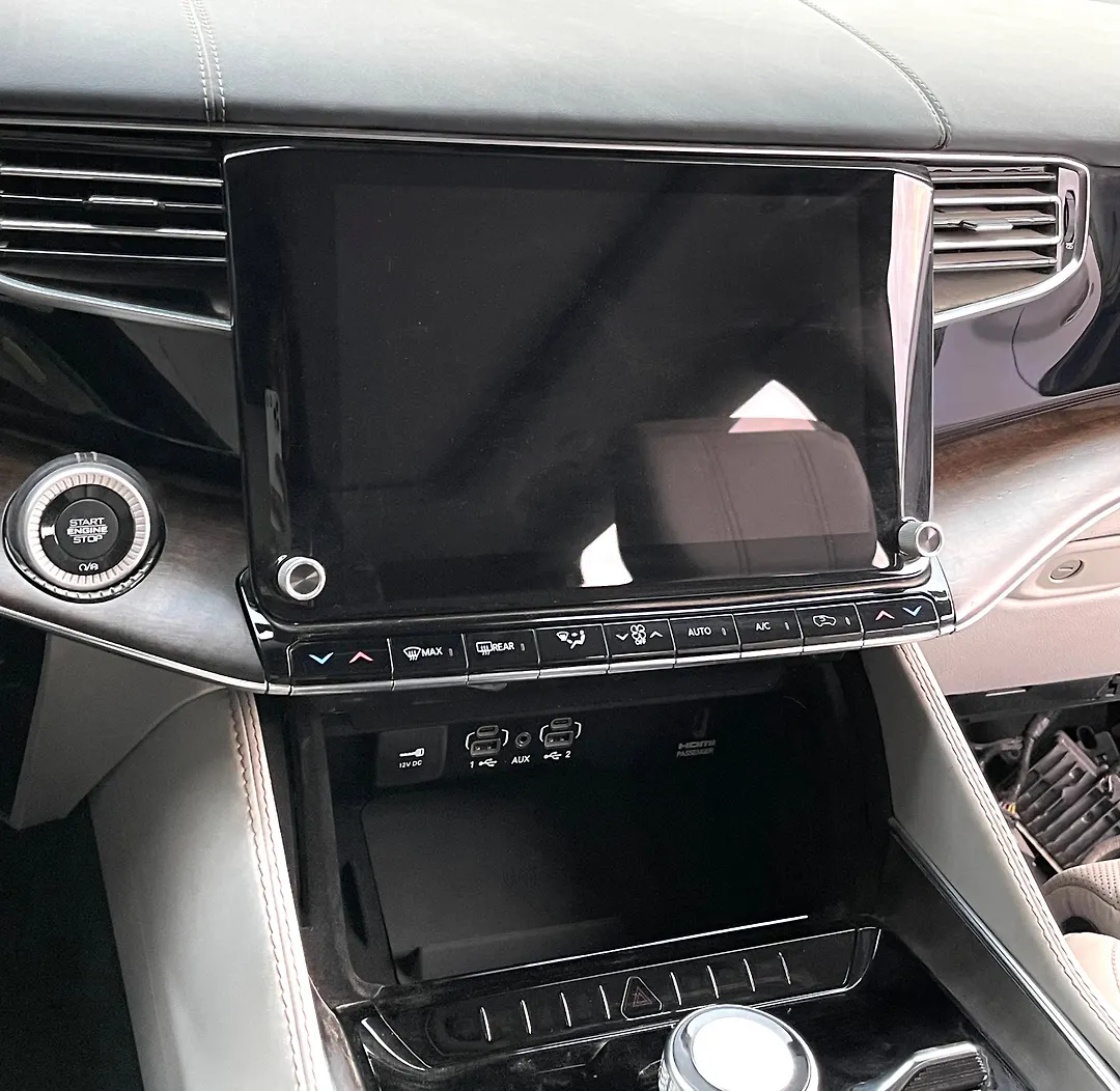 Info-gps-tv screen - 2022 Jeep Grand Wagoneer Series I