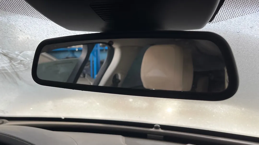 Mirror (Inner rear view) - 2017 Jaguar XF