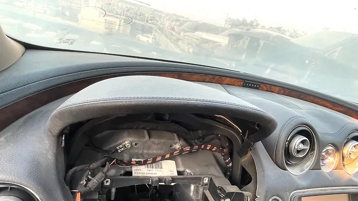 Dashboard  - 2011 Jaguar XJL