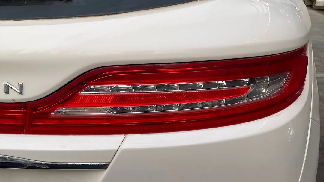 Tail Light (RH) - 2019 Lincoln MKC
