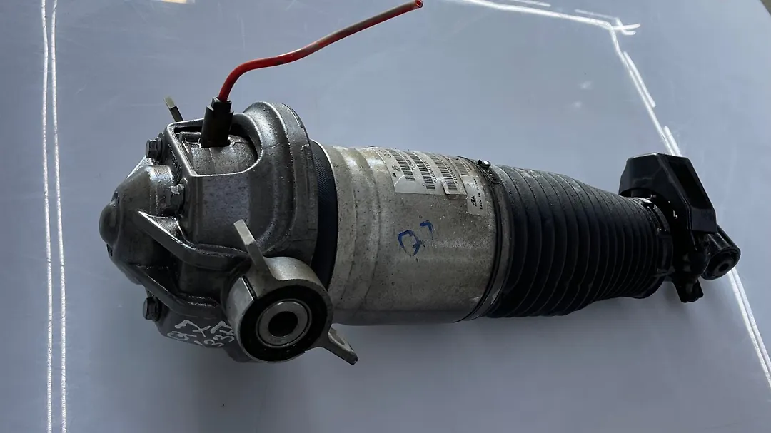 Shock Absober (LHB) - 2012 Audi Q7