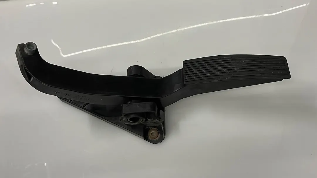 Accelerator pedal - 2006 Jeep Grand Cherokee Base