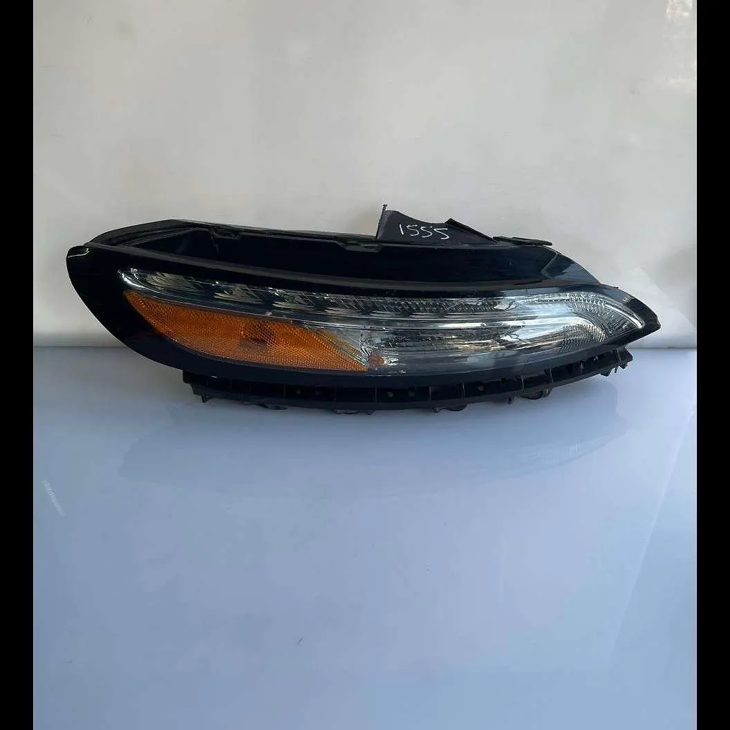 Headlight (RH) - 2015 Jeep Cherokee Sport