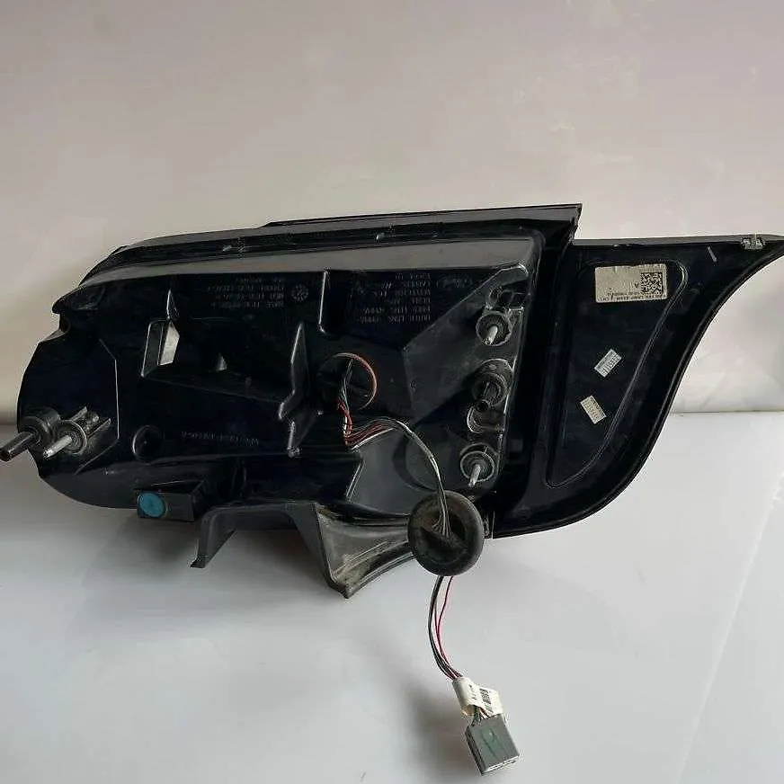 Tail Light (LH) - 2017 Ford Mustang