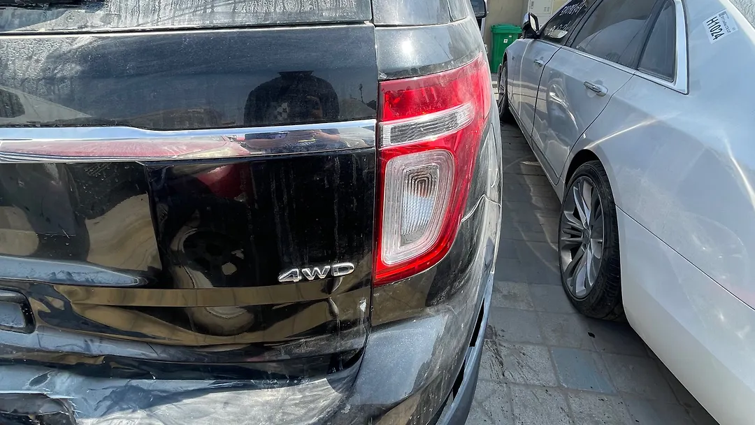 Tail Light (RH) - 2012 Ford Explorer Limited