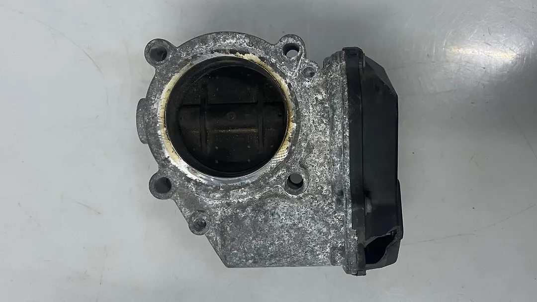 Throttle body - 2015 Volkswagen GTI