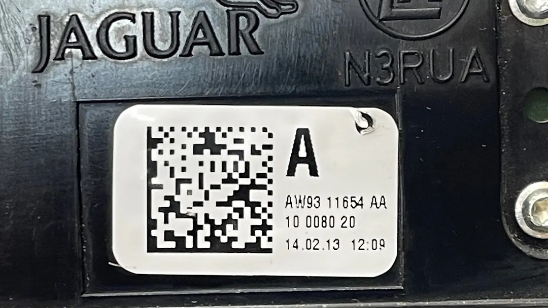 Tailgate Fog light  Open Switch - 2013 Jaguar XJ