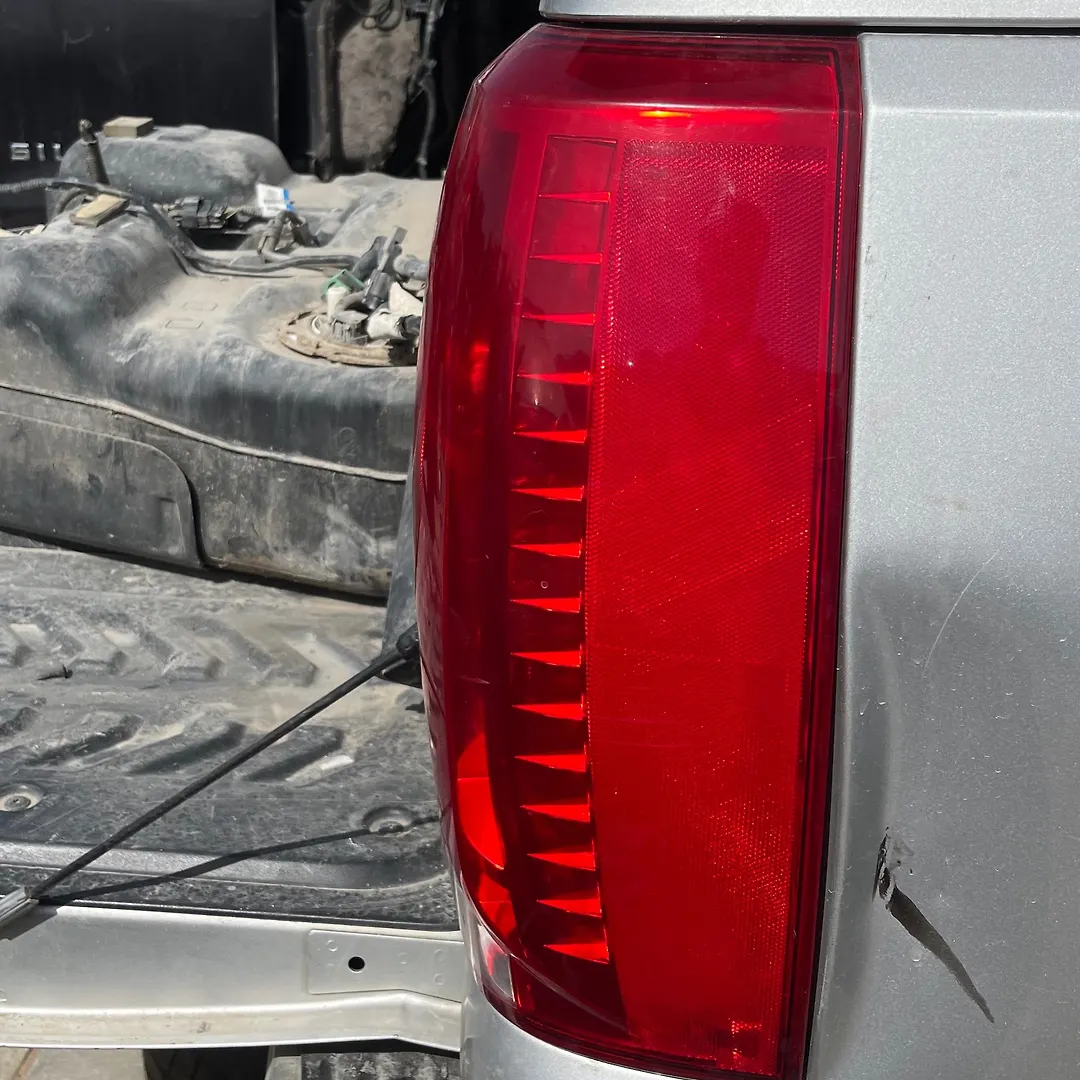 Tail Light (RH) - 2011 Cadillac Escalade Luxury